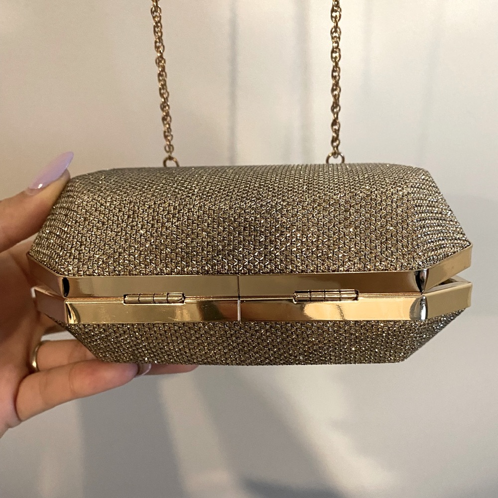 ✨ GOLDEN HOUR CLUTCH ✨ - Picture 4 of 6